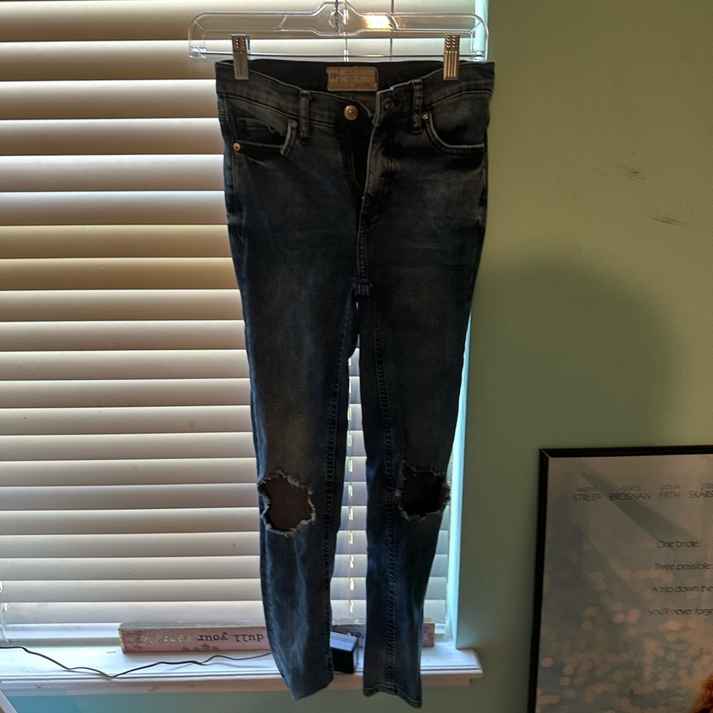 Free people skinny jeans barley worn